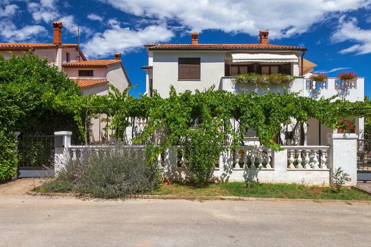 Apartman D&D, Dvorine 63 Banjole Esterno foto